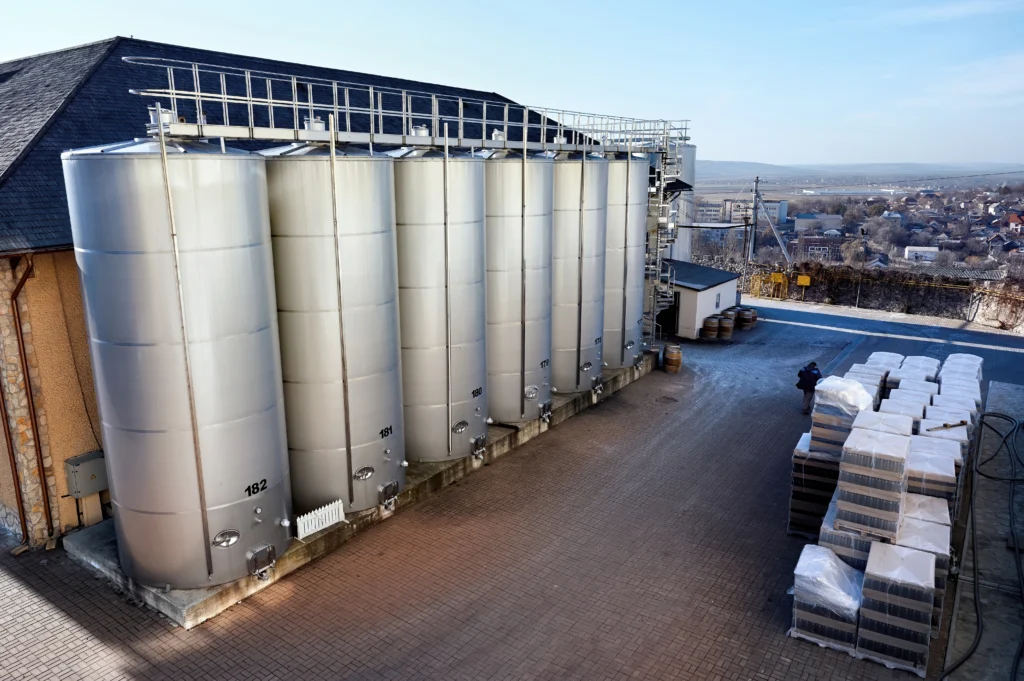 Almacenamiento de Ácido Sulfúrico en Plantas Industriales